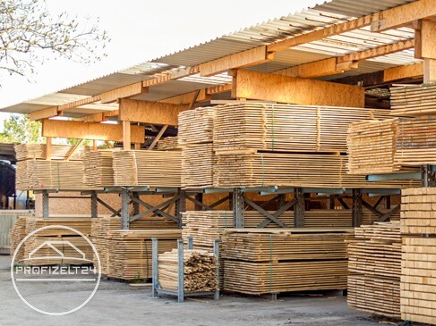 Massive Lagerhallen als feststehende Lagerlösung für Waren und Materialien Massive Lagerhallen als feststehende Lagerlösung für Waren und Materialien