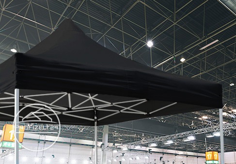 Schwarze Faltpavillons mit robuster Stahlkonstruktion Schwarze Faltpavillons mit robuster Stahlkonstruktion